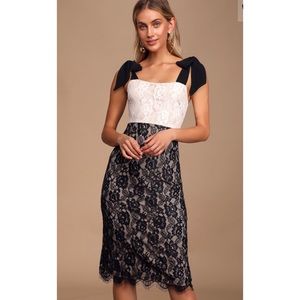 NWT Lulu’s Tiffani Lace Colorblock Midi Dress